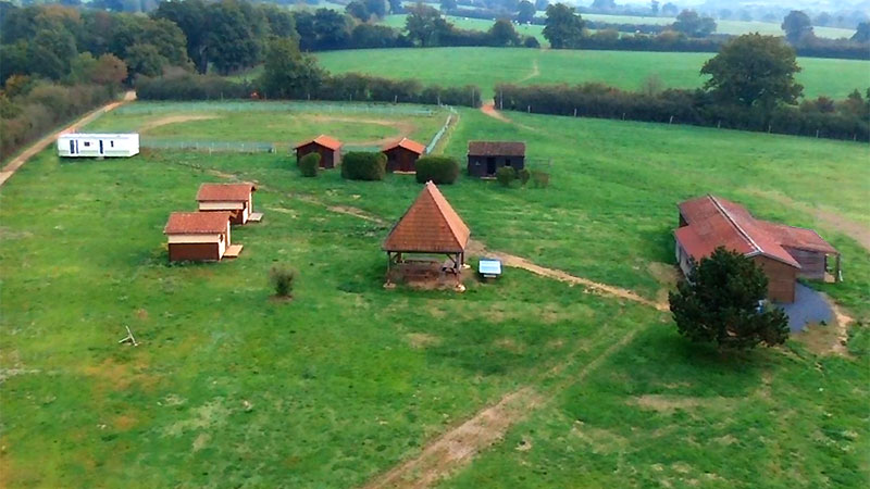 Le Poney Village